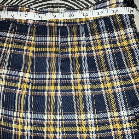 UNIFORM SKIRT  size medium - Picture 3 of 6
